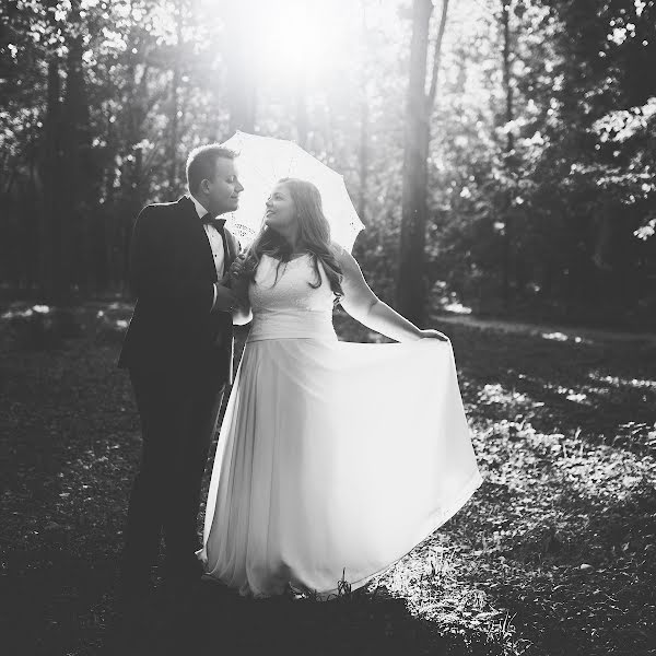 Fotografo di matrimoni Paweł Uchorczak (fanimomentu). Foto del 7 settembre 2017