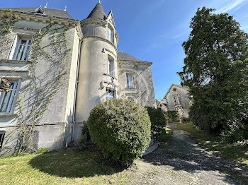 manoir à Poitiers (86)