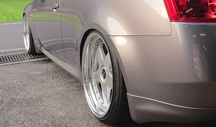 スカイラインクーペの車高調交換・スカイライン・ドライブ・車高下げました・ハイパーマックスSに関するカスタム事例の投稿画像3枚目