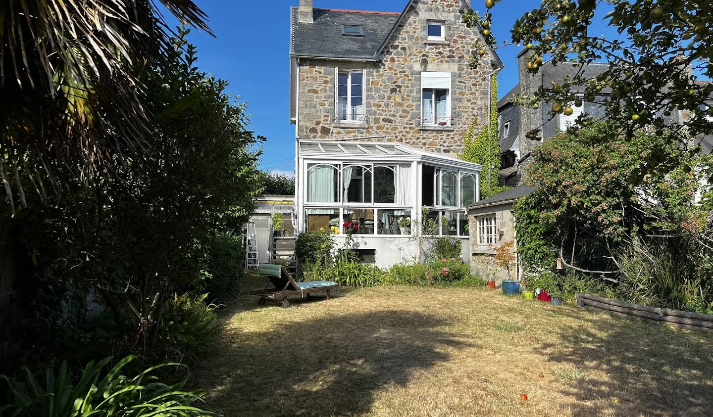 Maison avec jardin et terrasse Saint-Brieuc