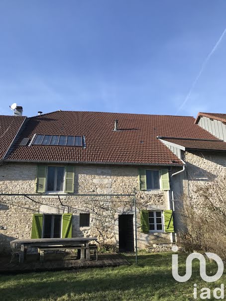 Vente maison 6 pièces 200 m² à Besain (39800), 299 000 €