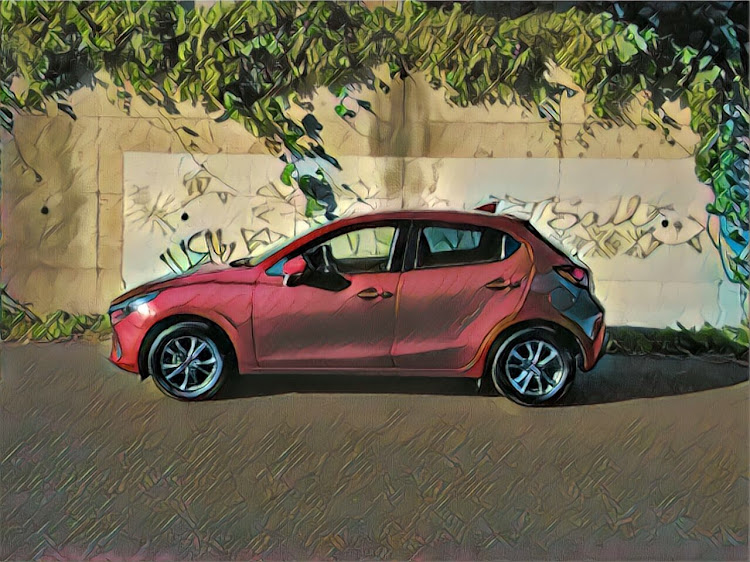 デミオのMAZDA・DJデミオ・デミオ・ソウルレッド・加工に関するカスタム事例の投稿画像1枚目