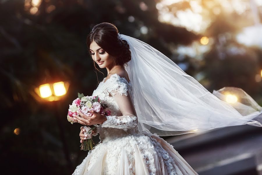 Fotografo di matrimoni Denis Vyalov (vyalovdenis). Foto del 7 febbraio 2018