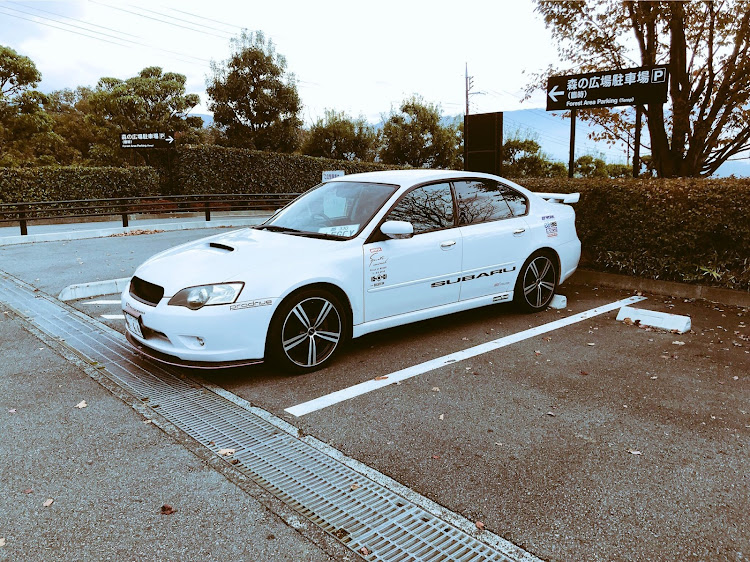 レガシィB4のドライブ・SUBARU・#レガシィB4・車好きと繋がりたいに関するカスタム事例の投稿画像1枚目