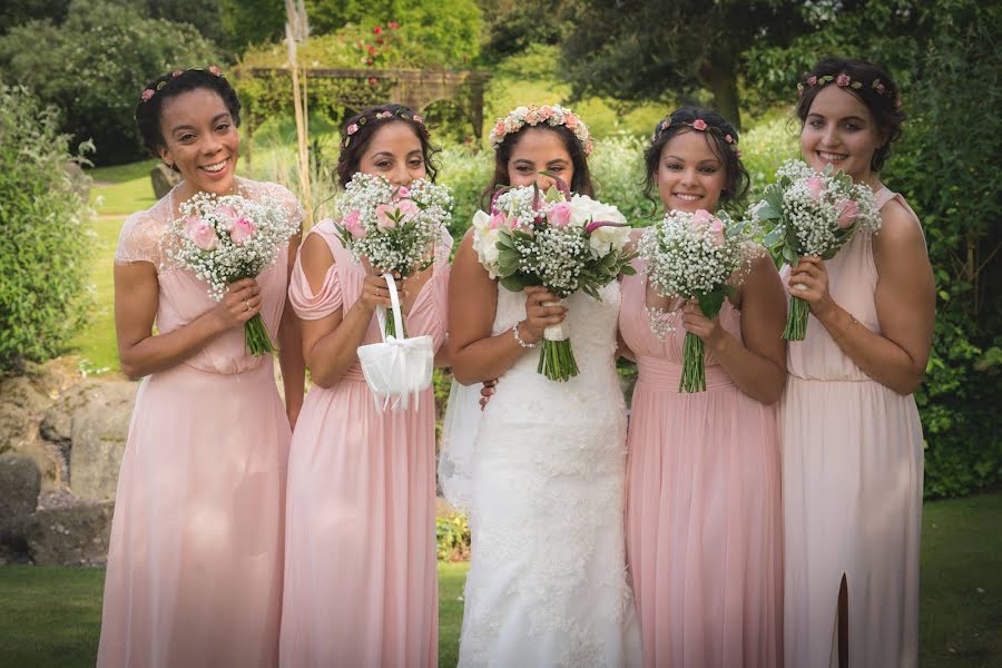 Fotógrafo de bodas Tony Hailstone (tonyhailstoneph). Foto del 2 de julio 2019