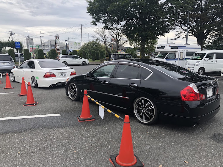 クラウンロイヤルのドライブ・エムズガレージ・レッドメモリーに関するカスタム事例の投稿画像2枚目