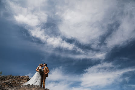 Fotógrafo de casamento Denis Koshel (jumpsfish). Foto de 17 de junho 2019