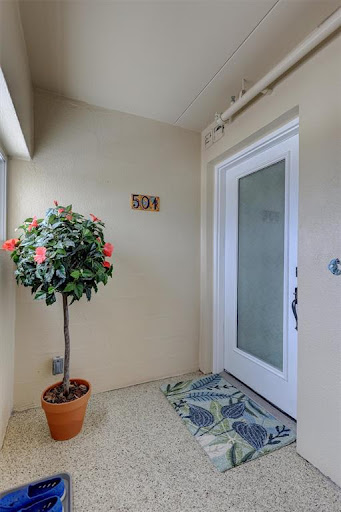 Apartment 4
