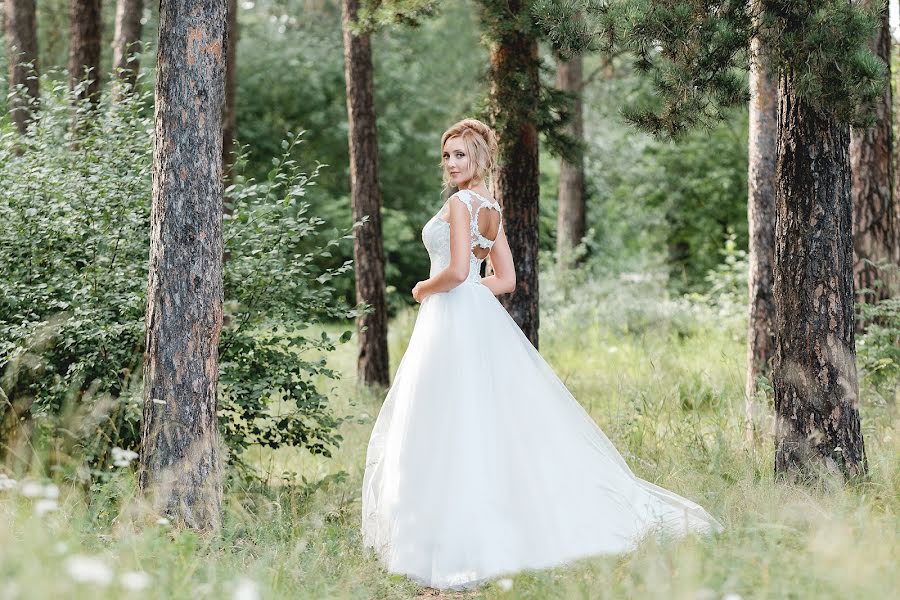 Wedding photographer Lyudmila Tolina (milatolina). Photo of 6 September 2017