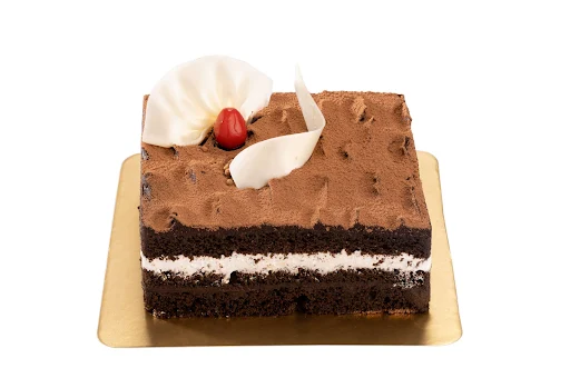 Ebony Choco Mud Premium Cake