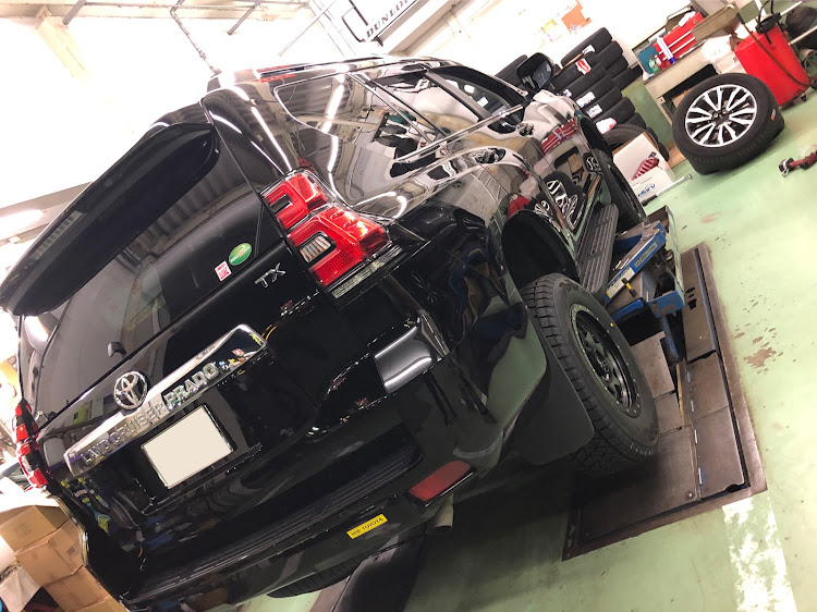 ランドクルーザープラドの洗車・スタッドレス・ホイール交換・タイヤ交換に関するカスタム事例の投稿画像1枚目