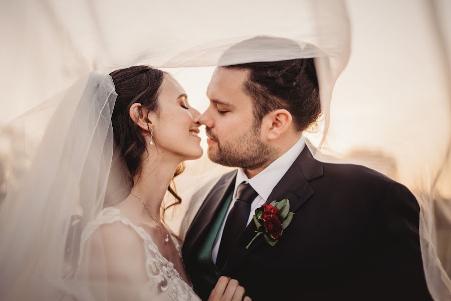 Fotógrafo de bodas Tahlia Dredge (capturedbytahlia). Foto del 23 de junio 2020