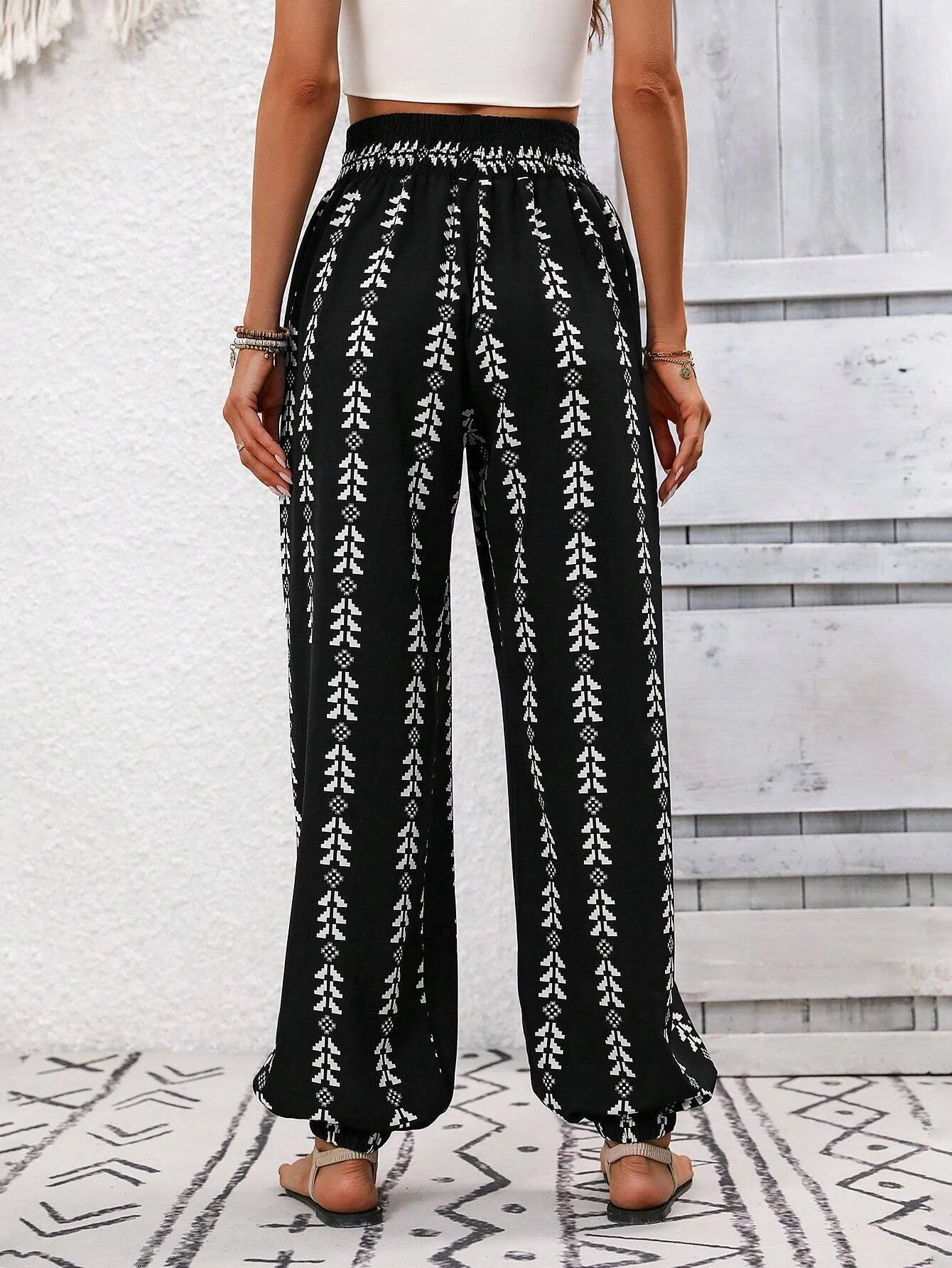 Title 22, Calças Casuais Knickerbockers Largas de Tela