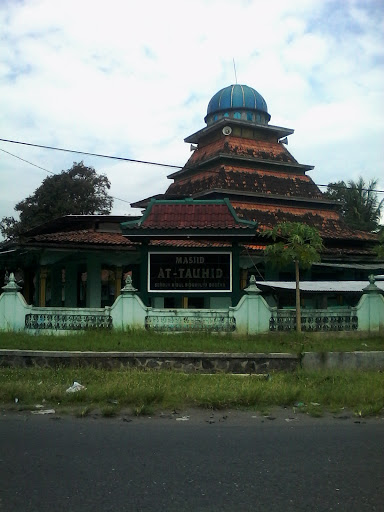 Masjid At Tauhid