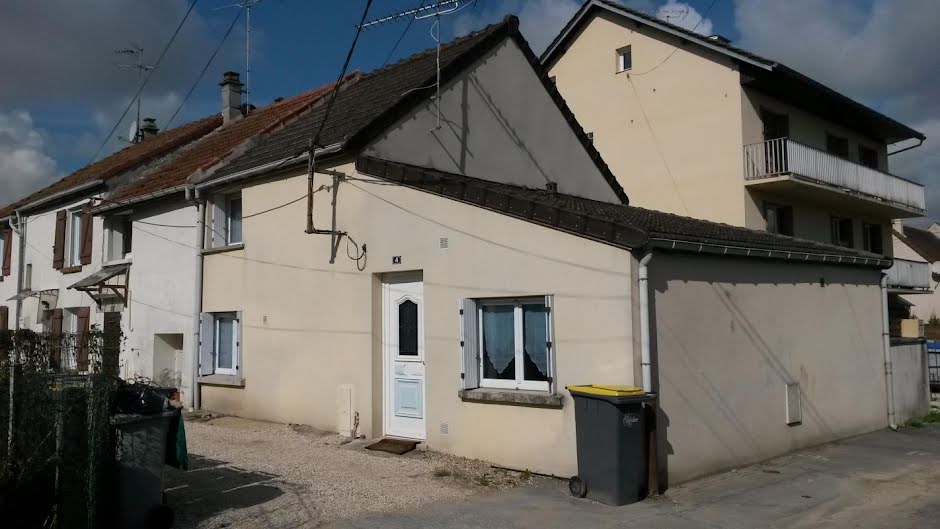 Maison 3 pièce(s) 66 m²à louer Goussainville