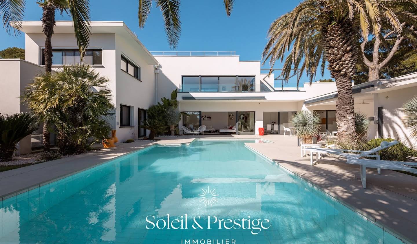 House with pool and terrace Le Cap d'Agde