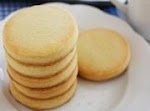 3-Ingredient Shortbread Cookies was pinched from <a href="http://www.thecomfortofcooking.com/2013/11/3-ingredient-shortbread-cookies.html" target="_blank">www.thecomfortofcooking.com.</a>