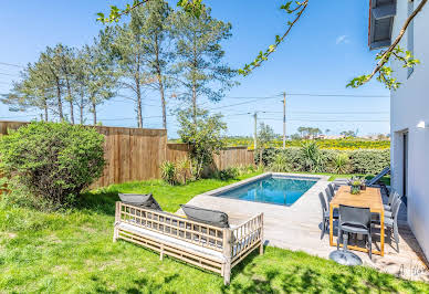 Maison avec piscine et terrasse 2