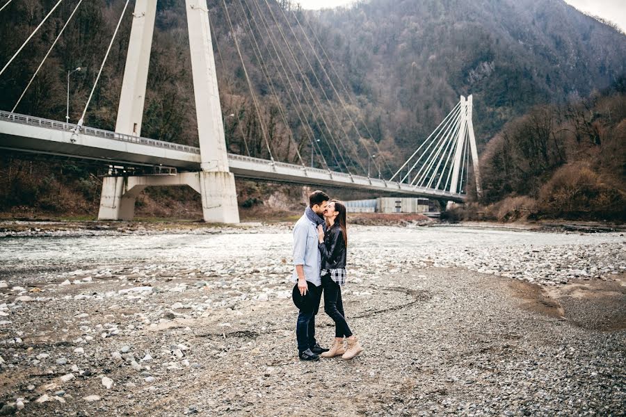 Fotograful de nuntă Slava Novikov (slavno). Fotografia din 25 februarie 2019