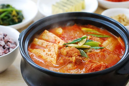 Kimchi Jjigae