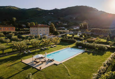 Maison avec piscine 1