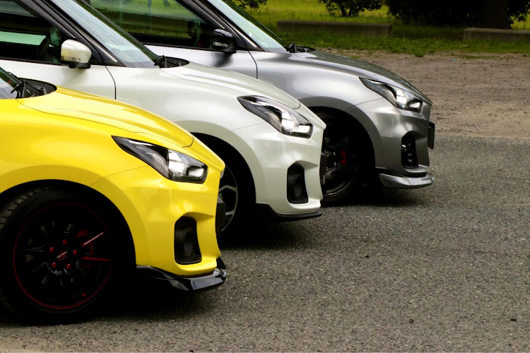 スイフトスポーツのいいね！&コメントありがとうございます！・5colorコラボ・トリトン撮影会・スイスポはいいぞぉ〜・名港めぐりに関するカスタム事例の投稿画像7枚目