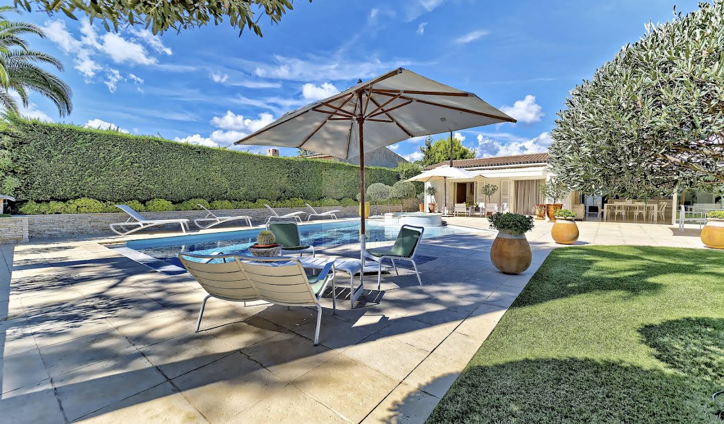 Villa with pool and terrace Villeneuve-Loubet