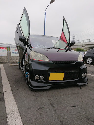 ホンダ ライフを華麗にカスタム By ビビリーズ桜道 05 11 ライフ 買い手探し手います ほしいかたいましたらよろしくお願いいたします 改造費が１００ Cartune