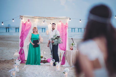 Fotografo di matrimoni Anna Abalyaeva (anna5342238). Foto del 16 giugno 2017