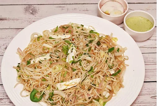 Veg Hakka Noodles