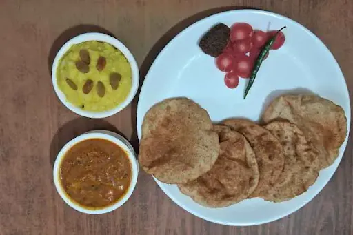 5 Poori With Sabzi And Halwa