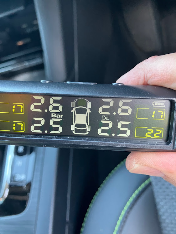 レガシィ アウトバックのTPMS・洗車用ムートングローブ・ドイツに逆転勝ち‼️‼️に関するカスタム事例の投稿画像6枚目