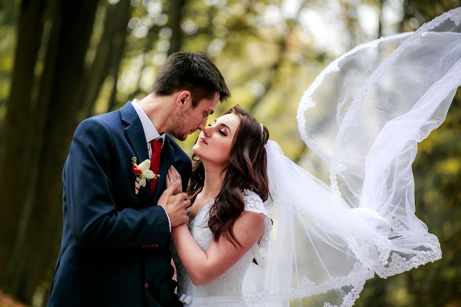 Nhiếp ảnh gia ảnh cưới Roman Medvіd (photomedvid). Ảnh của 8 tháng 11 2018