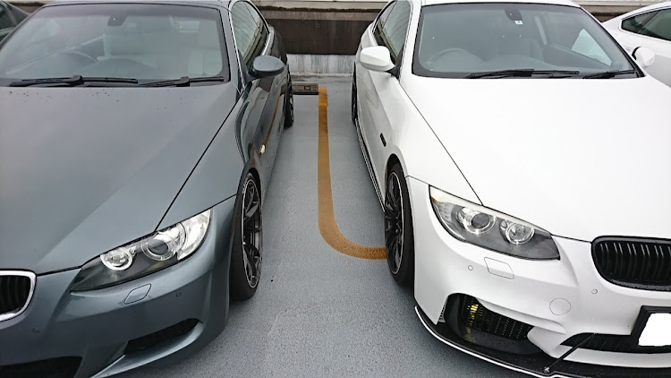 3シリーズ クーペのbmw・e92・オフ会・雨中ドライブ・撮影会に関するカスタム事例の投稿画像2枚目