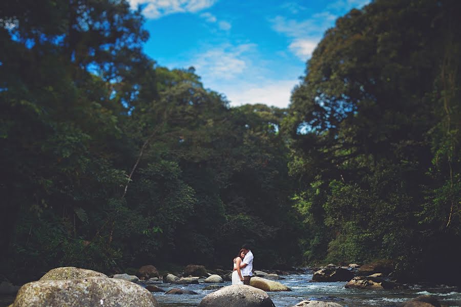 結婚式の写真家José Rizzo Ph (fotografoecuador)。2016 9月22日の写真