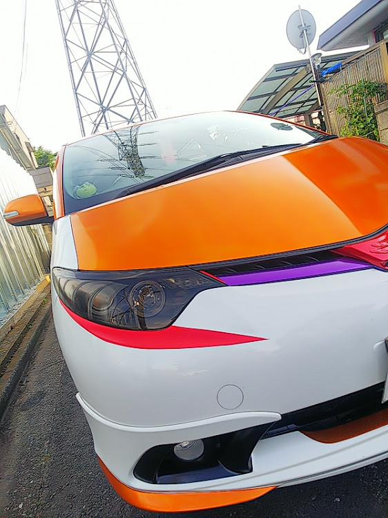 KAMEREON🦎さんが投稿したラッピング施工依頼・ルーフ、リアウイング、上回りすべて・変態色車両に関するカスタム事例の投稿画像7枚目