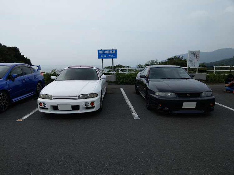 スカイラインの筑波山・R33がある生活・山の日なのでやまいってみたに関するカスタム事例の投稿画像1枚目