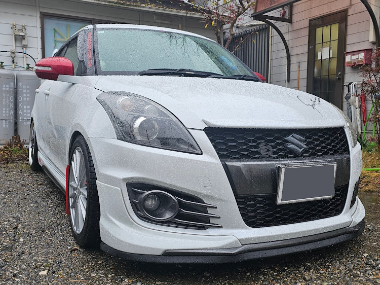 スイフトスポーツの雨☔・kookys・トランクスポイラー・洗車♪・雨だからこそに関するカスタム事例の投稿画像2枚目