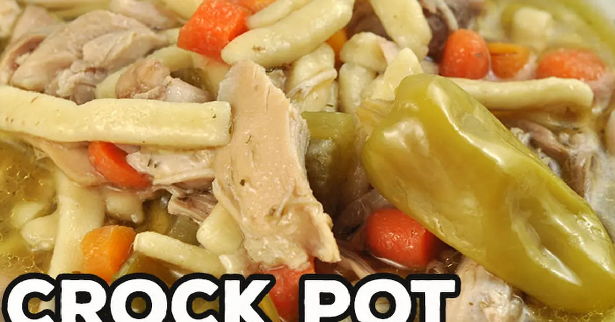 CROCKPOT GREEN CHILE CHICKEN < Call Me PMc