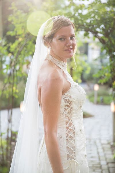 Fotografo di matrimoni Jasmijn Stikvoort (jasmijnstikvoort). Foto del 1 marzo 2019