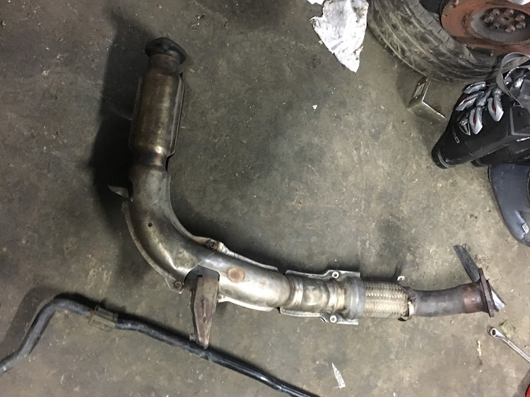 MR2のマフラー交換・DIY・SW20・5zigenに関するカスタム事例の投稿画像4枚目