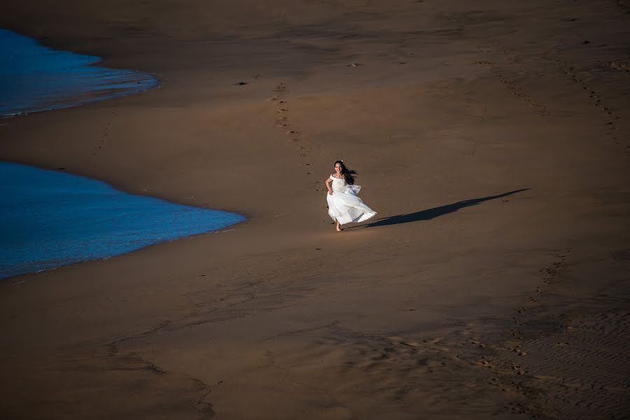 Fotógrafo de casamento Mile Vidic Gutiérrez (milevidicgutier). Foto de 6 de fevereiro 2021