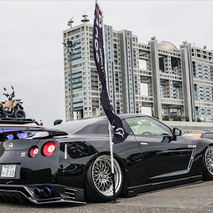 NISSAN GT-R R35