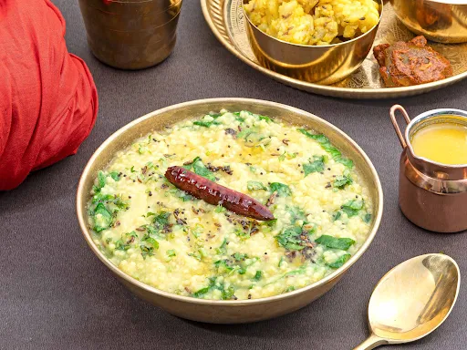 Dal Palak Millet Khichdi