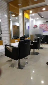 Naturals Beauty Salon photo 2