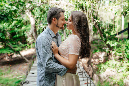 Wedding photographer Yuliya Chestikova (juliachestikova). Photo of 19 December 2018