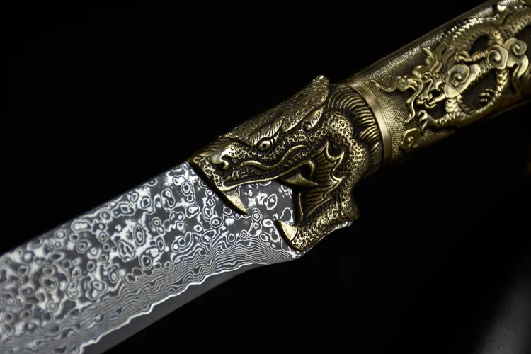 Huishoudelijk eenvoudig Damascus Chiron Bone mes. Scherp, duurzaam en perfect voor het snijden en bereiden van voedsel.