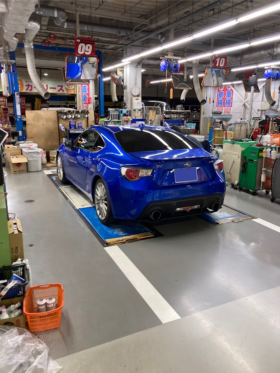 BRZのオイル交換・日比谷駐車場・洗車・BRZ tSに関するカスタム事例の投稿画像1枚目