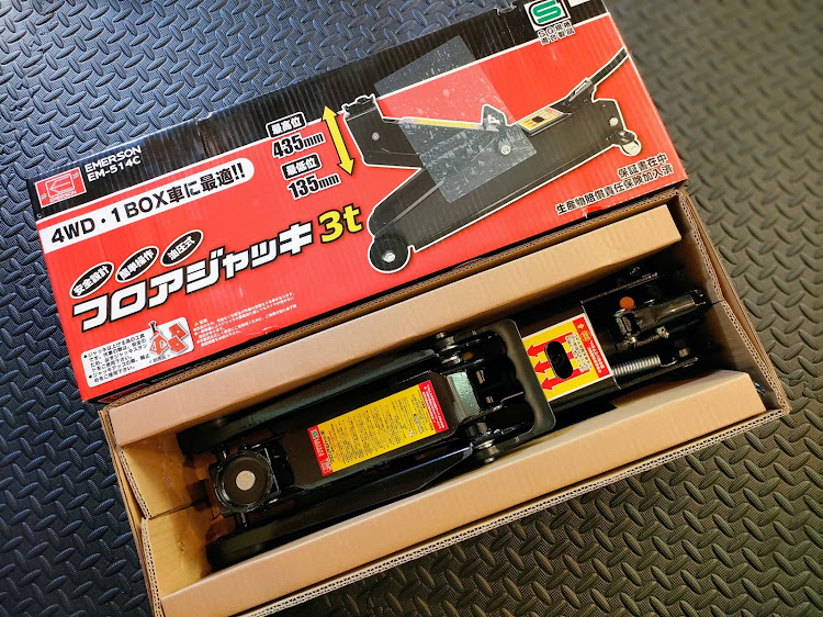 フォレスターのハセプロマジカルアートシート・ダブルフェイスステッチシート・3tフロアジャッキ・カルボナーラ・フルーツサラダに関するカスタム事例の投稿画像3枚目