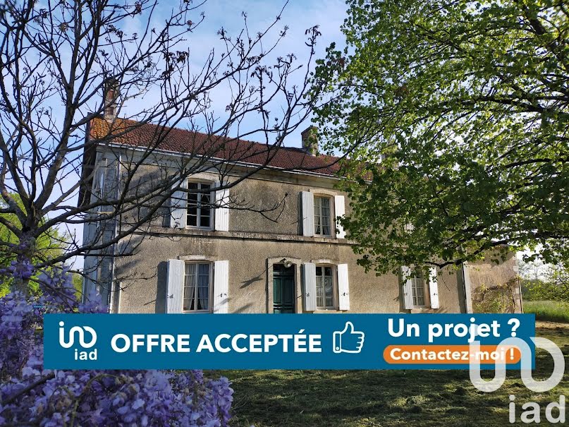 Vente maison 7 pièces 184 m² à Saint-Sigismond (85420), 198 000 €